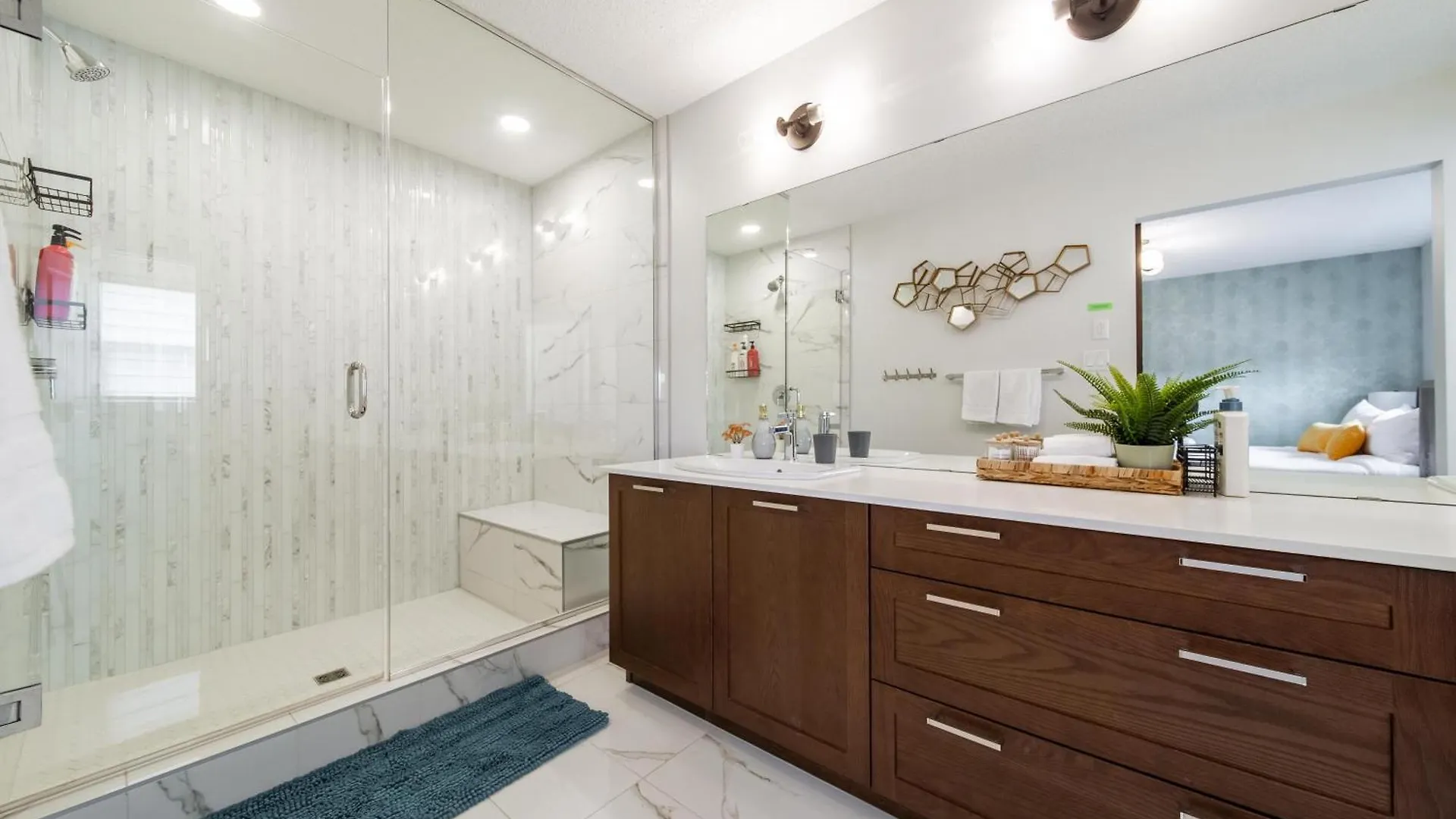Spacious 5Br Family Home With Hot Tub, 7 Beds, Near West Edmonton Mall
